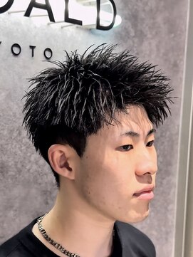 レイ(REI) 刈り上げショート