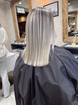 サニー 渋谷(SUNNY) バレイヤージュ、ハイライト、レイヤーロング、グレーベージュ