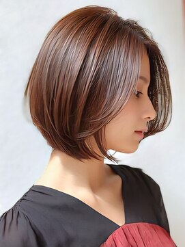 大人上質ショートボブレイヤー