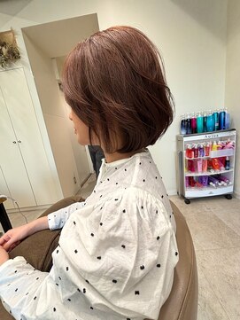 アローム(alom) ナチュラルで柔らかい丸みボブ