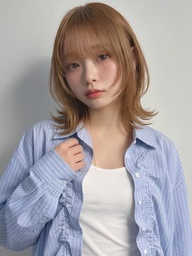 アイウィル(Ai WilL) ベージュ ミディアムレイヤー 顔周りレイヤー ハイトーン 20代