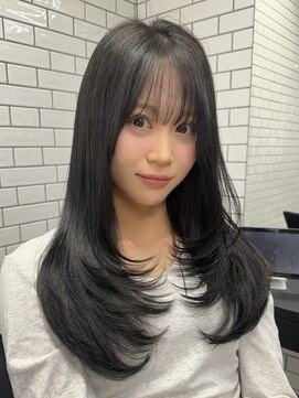 ジーナ 梅田(Zina) 韓国風ロングレイヤー × ナチュラルブラック