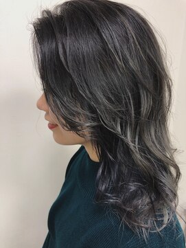 コレットヘア(Colette hair) アッシュグレー