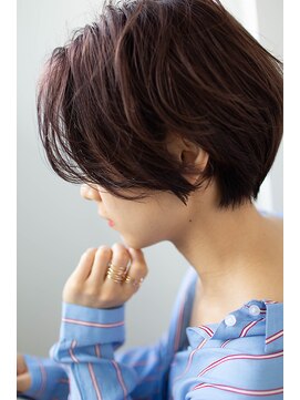 アコロン(acoron) 小顔_夏耳かけ_毛先パーマ_イメチェン_フォギーベージュ