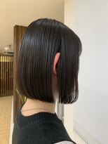 クオリス 上板橋店(QUALIS)&nbsp;切りっぱなし/耳かけ黒髪小顔/大人ボブ/重めワンレン/艶感