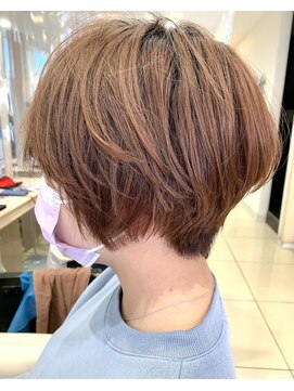 アッシュ 日吉店(Ash) 前下がりショート