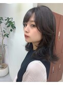 くびれヘア、顔まわりレイヤー、ミディアムレイヤー