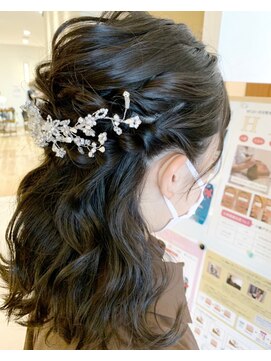 美容室 アイディー i-dee ハーフアップ