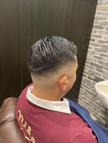 ミリオンバックス 御徒町店(Million Backs)&nbsp;スキンフェード/サイドパート/バーバー<理容室>[メンズ/御徒町]