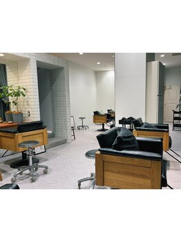 【梅田/Haku】トップStylistのみ在籍◇平日21時まで営業でお仕事帰りにも通いやすい◎