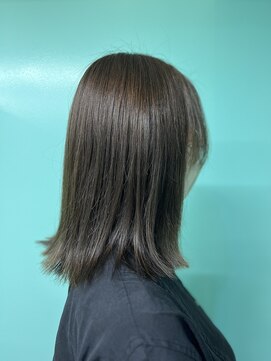 ヘアジーナ(Hair Jina) サラ艶ミディアムボブ
