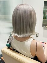 ブランコ トレス 岐阜(BLANCO tres)&nbsp;ホワイトカラー/ハイトーン/ボブ