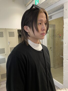 イル 天神大名店(ill) ウルフカット／ストレート／ブリーチカラー