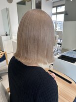 コト 福井大和田店(coto)&nbsp;福井大和田ホワイトベージュブリーチカラーハイトーンボブ