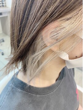 ニューヨークニューヨーク 大久保店(NYNY) インナーカラーシルバー