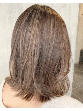 ユキ 八事(yukii) ベージュカラーハイライトカラー ブリーチなしカラー ハイトーン