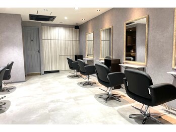 IwAsh 鶴ヶ峰駅店【イワッシュ】