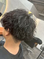 オゼル(OZEL) 【センターパートマッシュ】抜け感×色気を纏う上品メンズカット