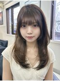 柔らかいオリーブベージュ耳掛けレイヤーカット渋谷美容室