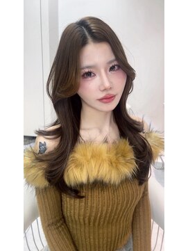 ロンドルピナス 小倉(Lond Lupinus) ミディアムレイヤーカット/似合わせカット/大人ガーリー/20代