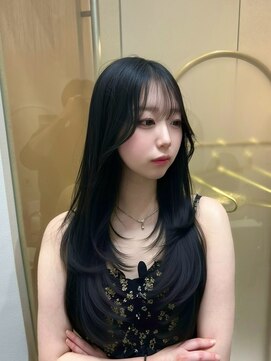 スリー(THREE) 【色気のある上品さと可愛さをmixした韓国ヘア】