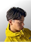 大分20代30代センターパートショートフェザー