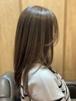 ロエ 平尾山荘(loe)&nbsp;【魅せる白髪ぼかしハイライト】白髪を染めないハイライト