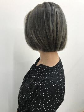 キューズ クラブ(cuz KLUB) 【cuzKLUB】オリーブグレイ×ボブ