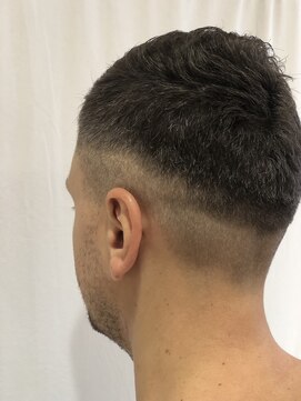 ラ ブーケ 中川中島店(La Bouquet) フェードカット