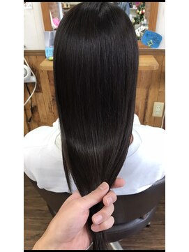 リュタン(LUTIN) LUTINの大人かわいい柔らか艶ストレート