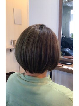 ビューティーサロン タカ(TAKA) 丸みショートボブ