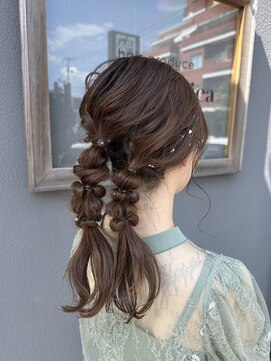 キュオンシア(CUEON. ciea) お呼ばれヘア×編みおろしツイン