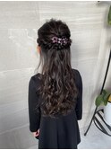 小学生 ヘアセット ハーフアップ