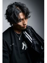 インフィニス 恵比寿(Infinis)&nbsp;波巻きツイストスパイラルウルフセンターパートメンズパーマ