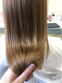 アロイジア Aloysiaの写真/話題の髪質改善メニューで、しなやかでまとまりやすい髪を実現◎大人女性の髪に特別なケアと心地よい時間を