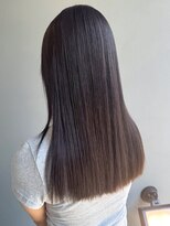 ナカオコアフュール(NAKAO COIFFURE)&nbsp;ストレートヘア グレージュカラー 暗髪 髪質改善 艶髪