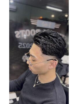 ケーエムシーセントラルルーツ(KMC Central Roots) テーパーフェードラルフカール