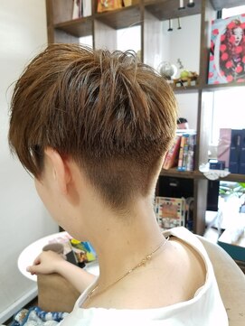 ヘアースペースシャルム (HAIR SPACE Charme) 刈り上げ　2ブロック　柔らかカラーな　ベリショ女子♪