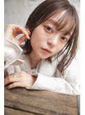 大人可愛い20代30代40代小顔ワンサイドショートボブ丸み前下がり