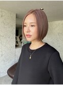 女度を引き上げるピンクベージュ×タイトボブ