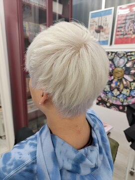 クリーン ヘアデザイン(CLLN hair Design) メンズ ホワイトカラー