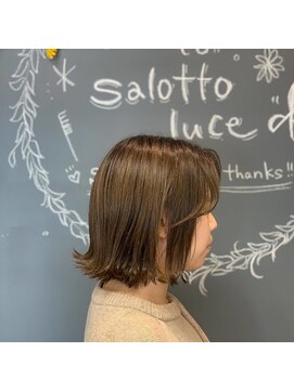 サロットルーチェ(salotto luce) シンプルイズベストの外ハネボブ
