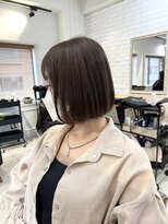 小森谷,黒髪,グレーベージュ,イメチェン似合わせカットe46