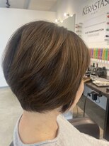 エファッセ(efface) ショートスタイル×ベージュブラウン×ナチュラルカラー×大人