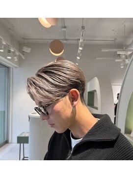 ムーム(Momb) メンズバレイヤージュ