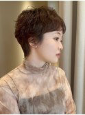 ショートパーマ銀座メガネ女子丸みショート大人可愛い小顔カット