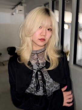 ナービス(NARVIS) ブロンド/フェイスレイヤー/セミロングレイヤー