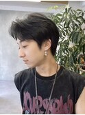 こなれ感ある黒髪マッシュ