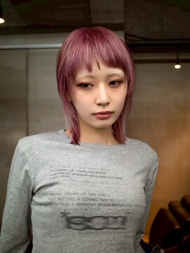 ギークス(GEEKS) 【GEEKS渋谷】ブリーチカラー/青みピンク/ハッシュカット/ウルフ