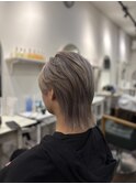 ハイトーン×エッジの効いた「ハンサムウルフ」